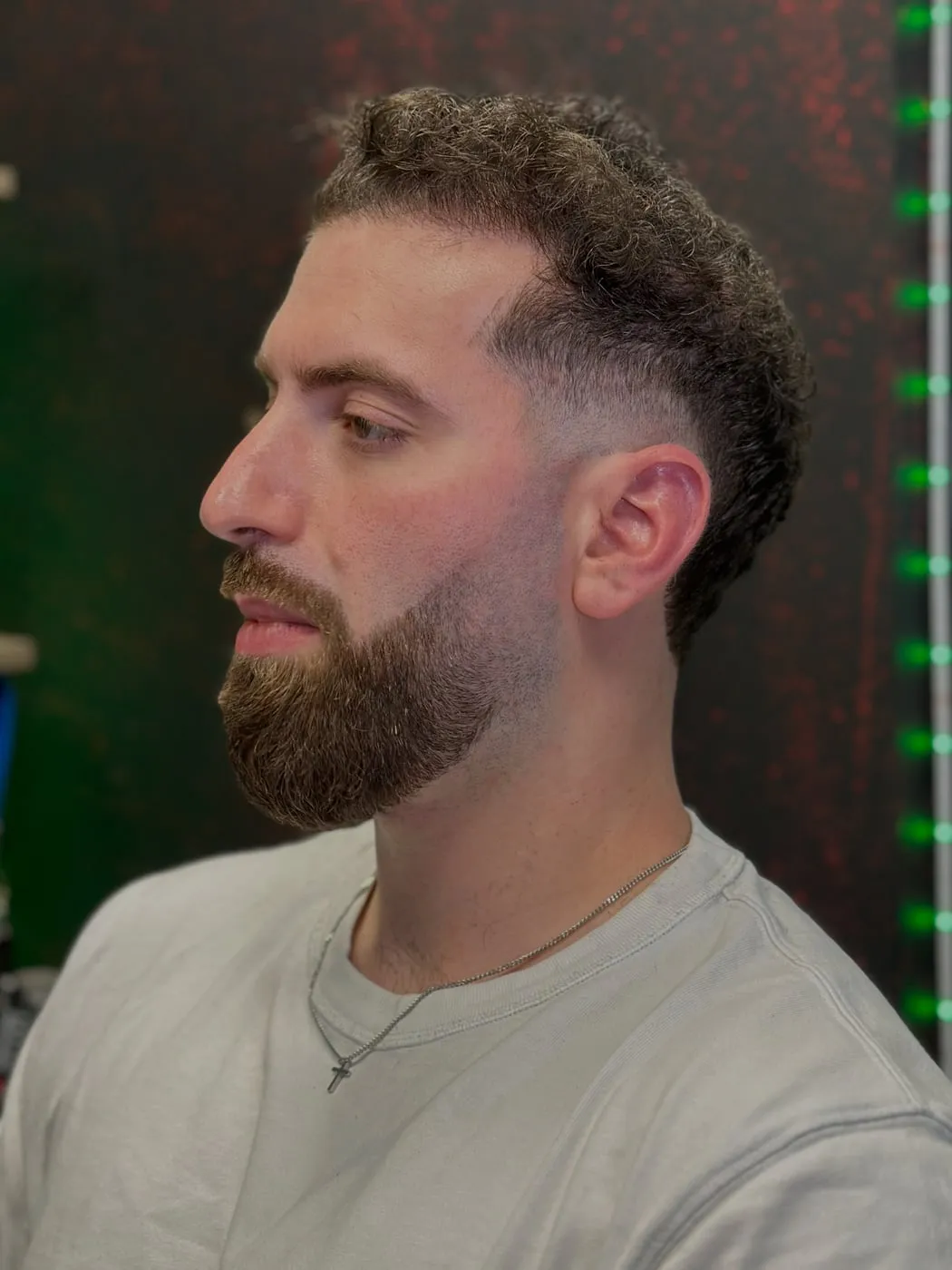 Curly Crop, Fade & Full Beard, a real client cut by the Markcutit studio